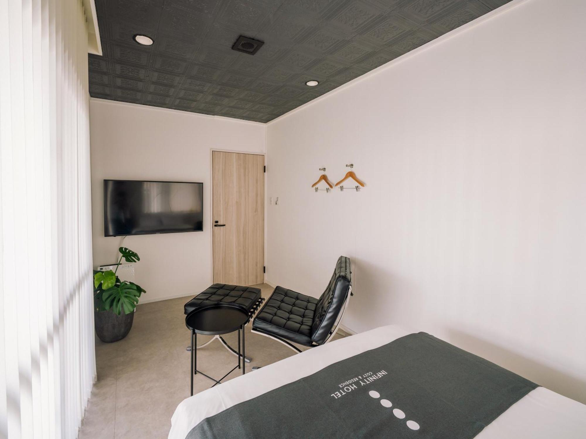 Infinity Hotel -Jiitchaku- Urasoe Екстериор снимка