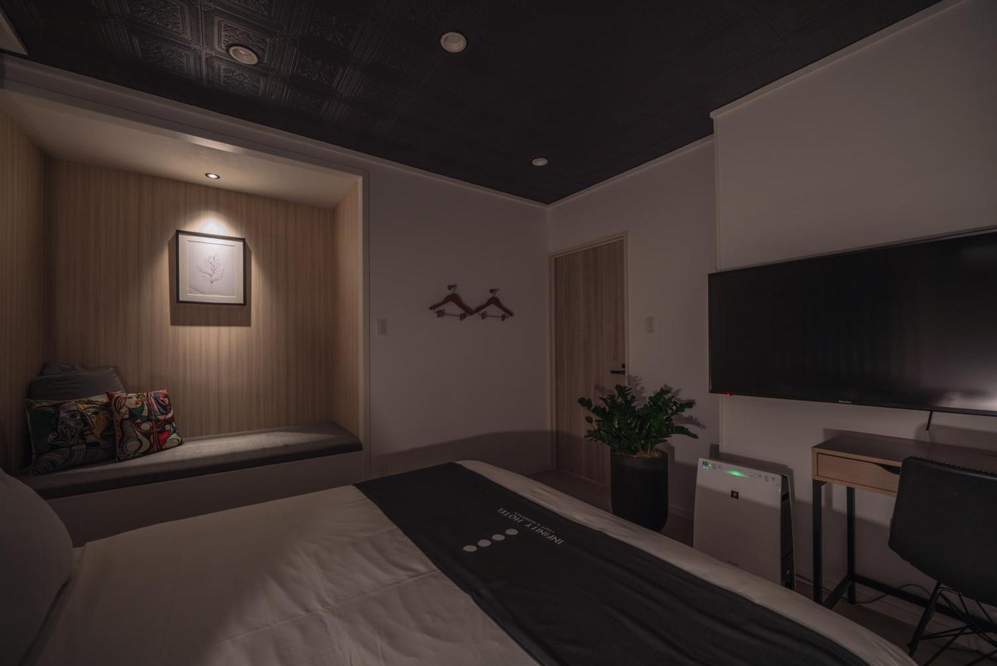 Infinity Hotel -Jiitchaku- Urasoe Екстериор снимка